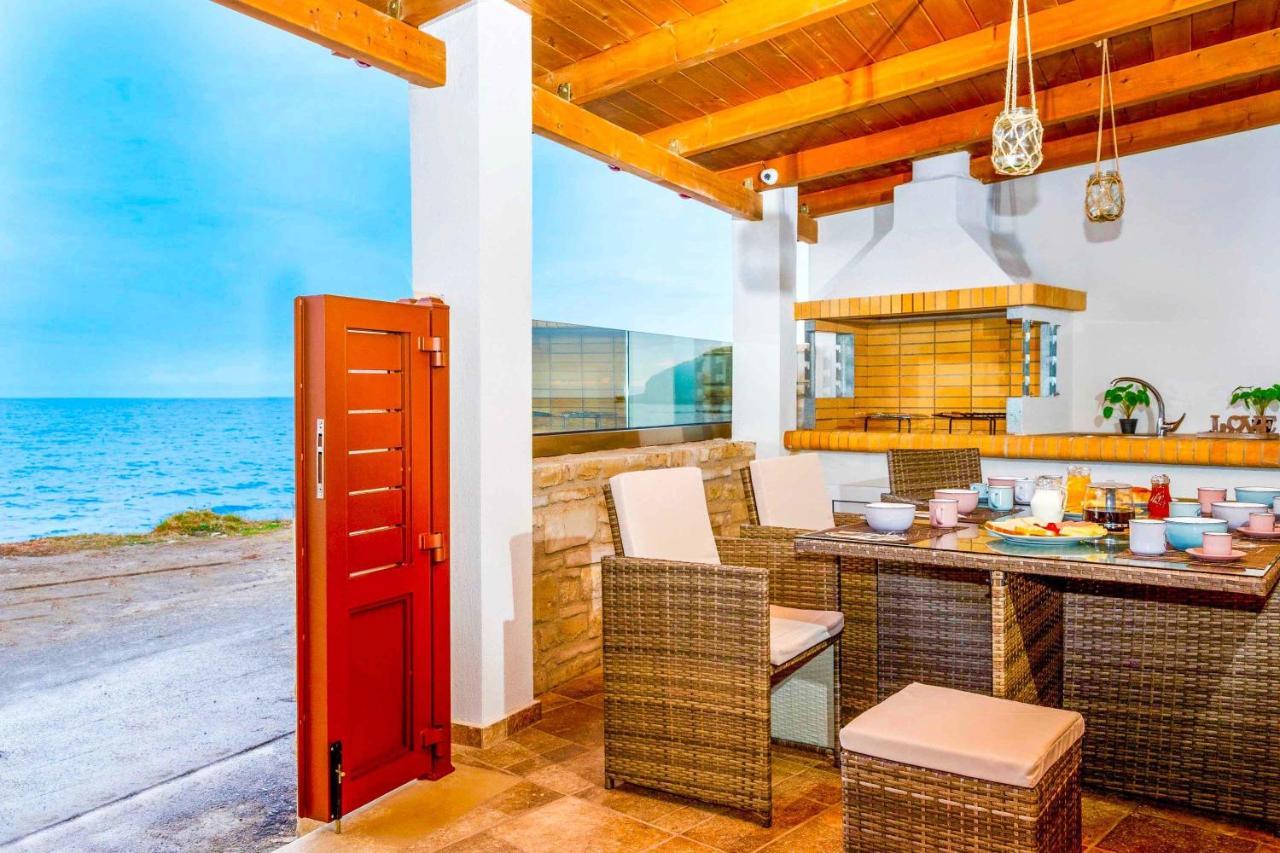 Villa Thalassa Skaleta Bagian luar foto