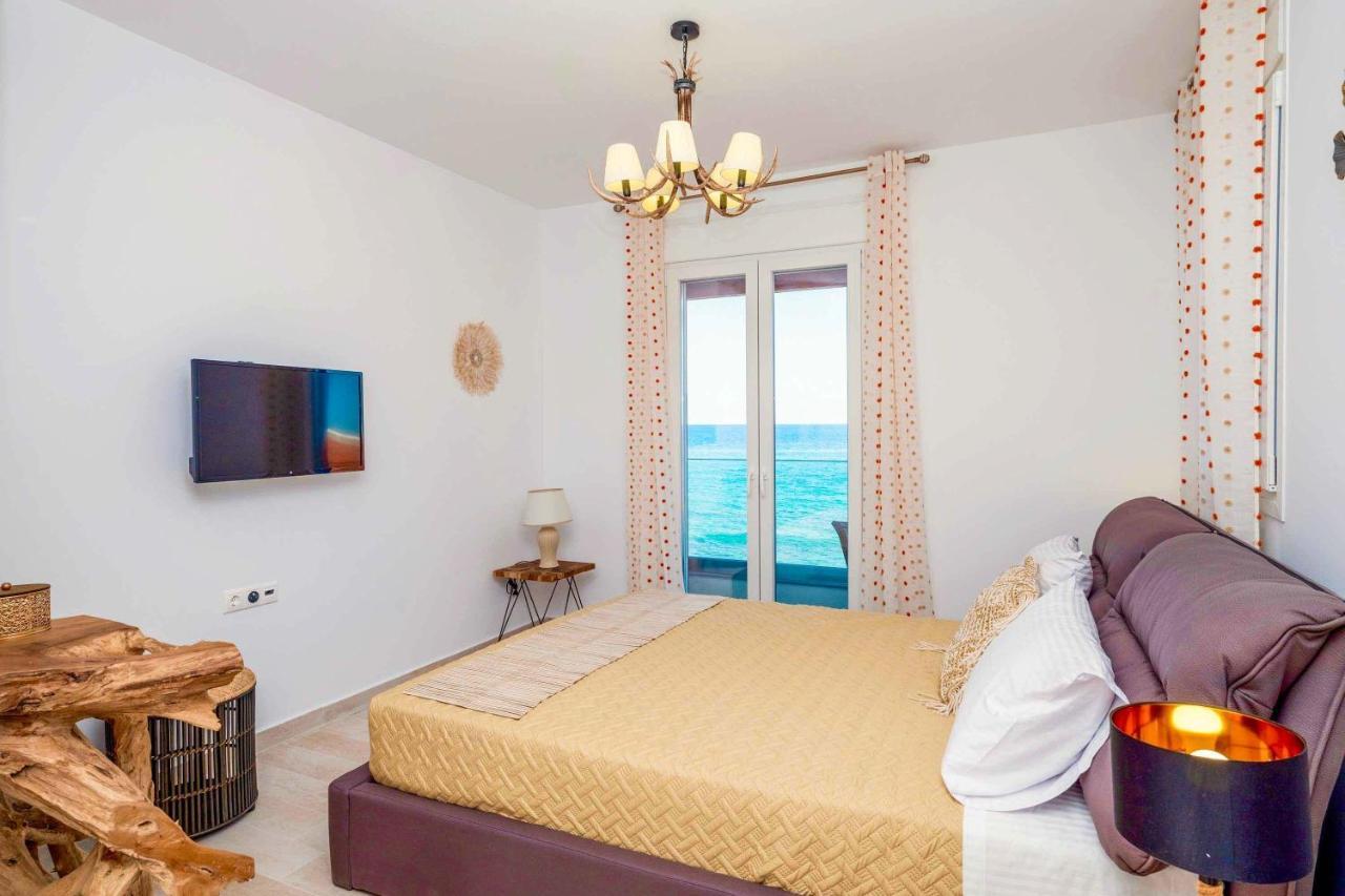 Villa Thalassa Skaleta Bagian luar foto